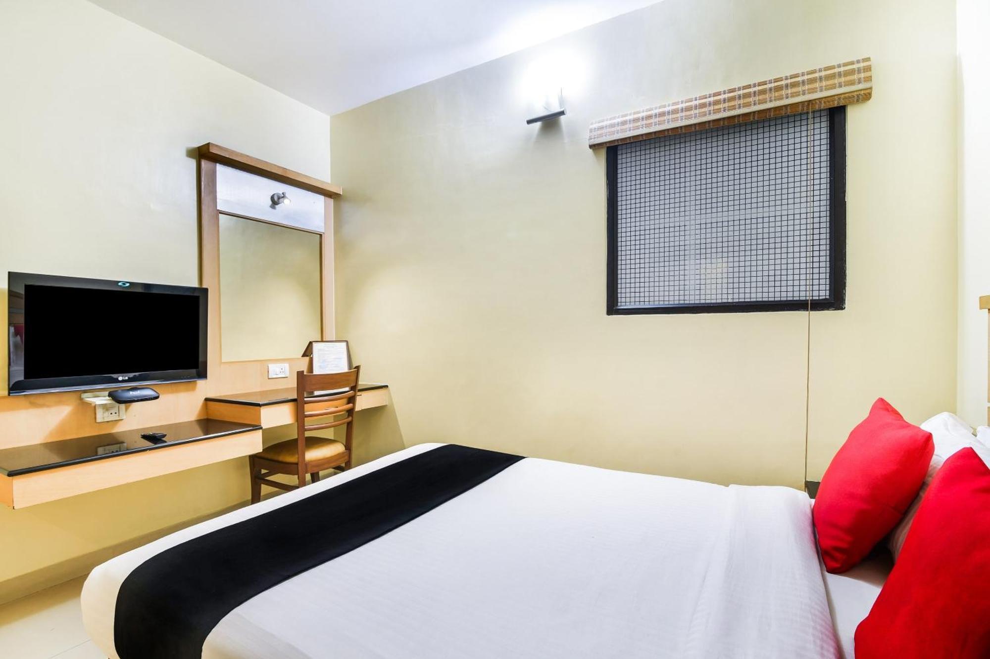 Super Capital O Grand Plaza Hotel Kojambuttúr Kültér fotó