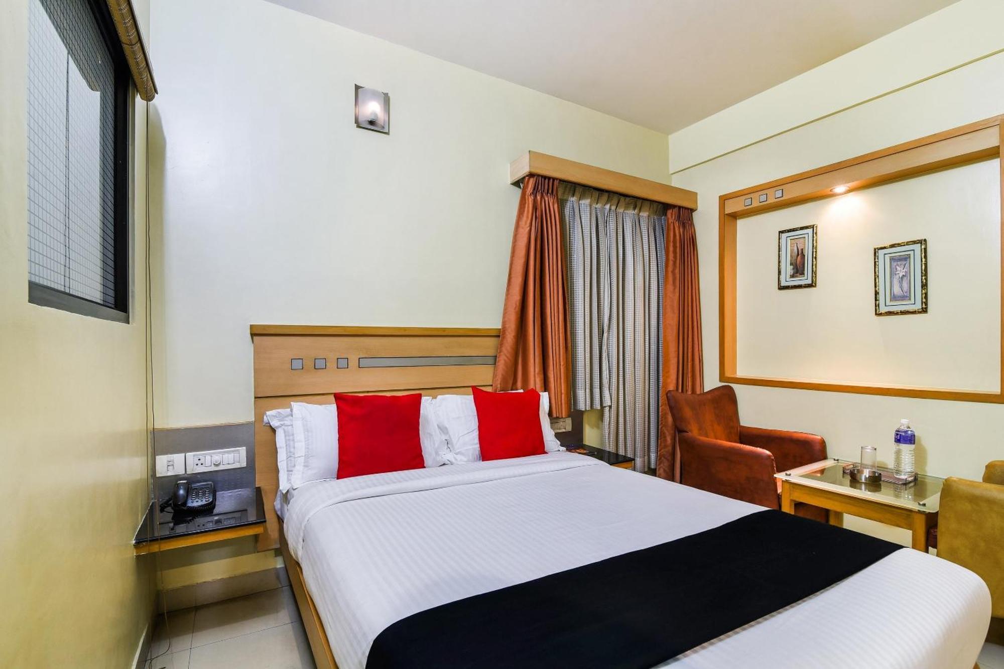 Super Capital O Grand Plaza Hotel Kojambuttúr Kültér fotó