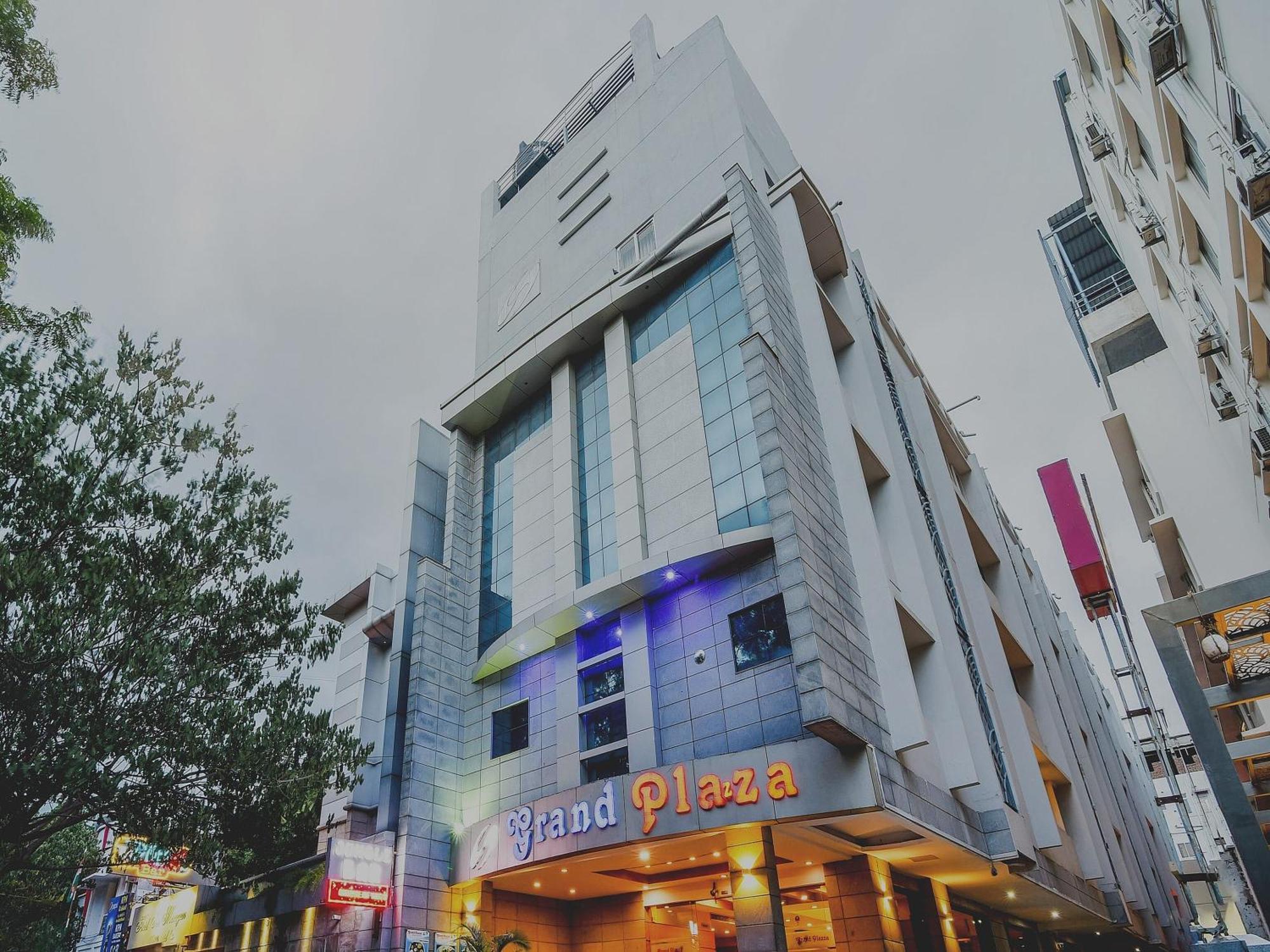 Super Capital O Grand Plaza Hotel Kojambuttúr Kültér fotó