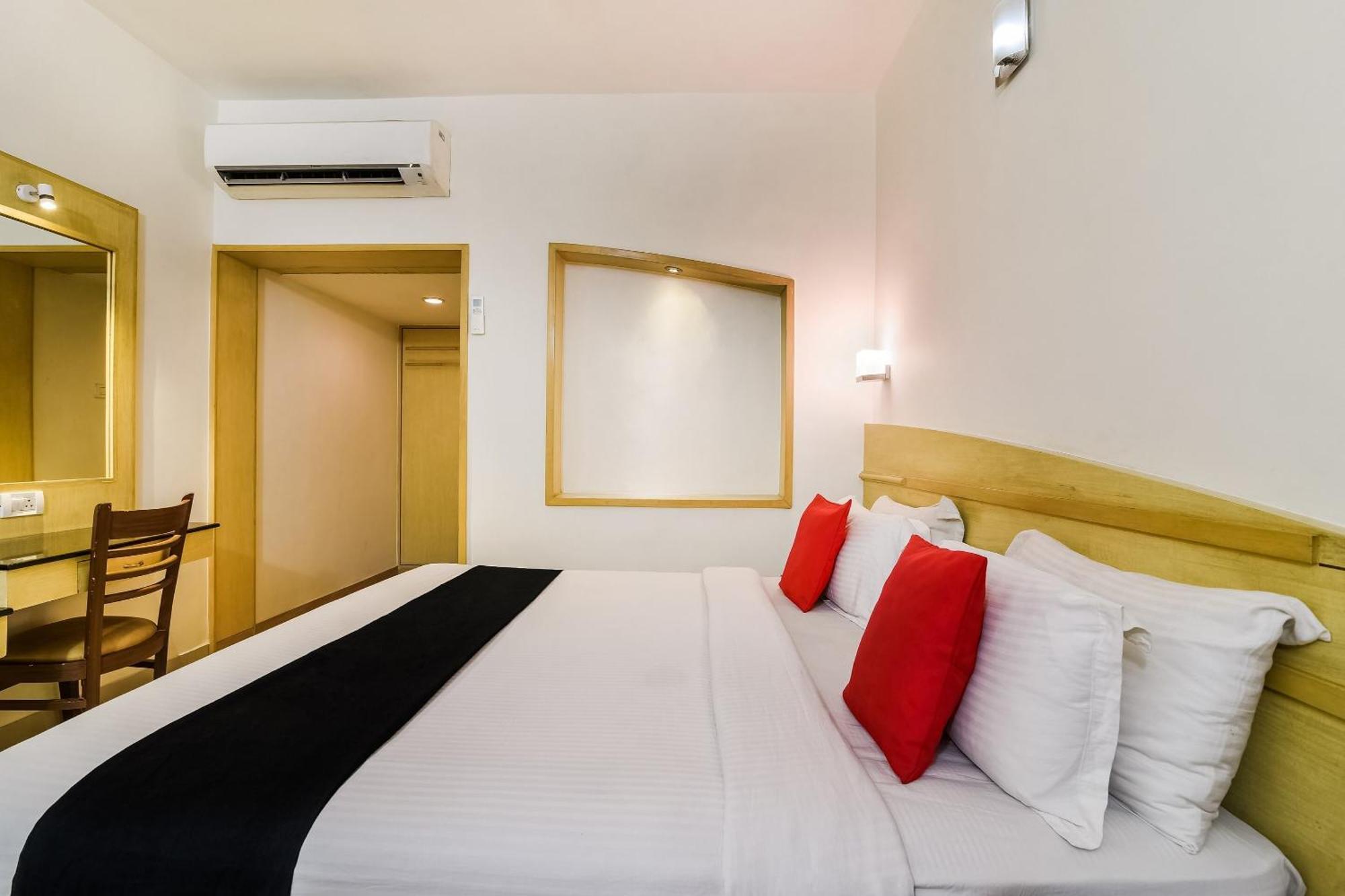 Super Capital O Grand Plaza Hotel Kojambuttúr Kültér fotó