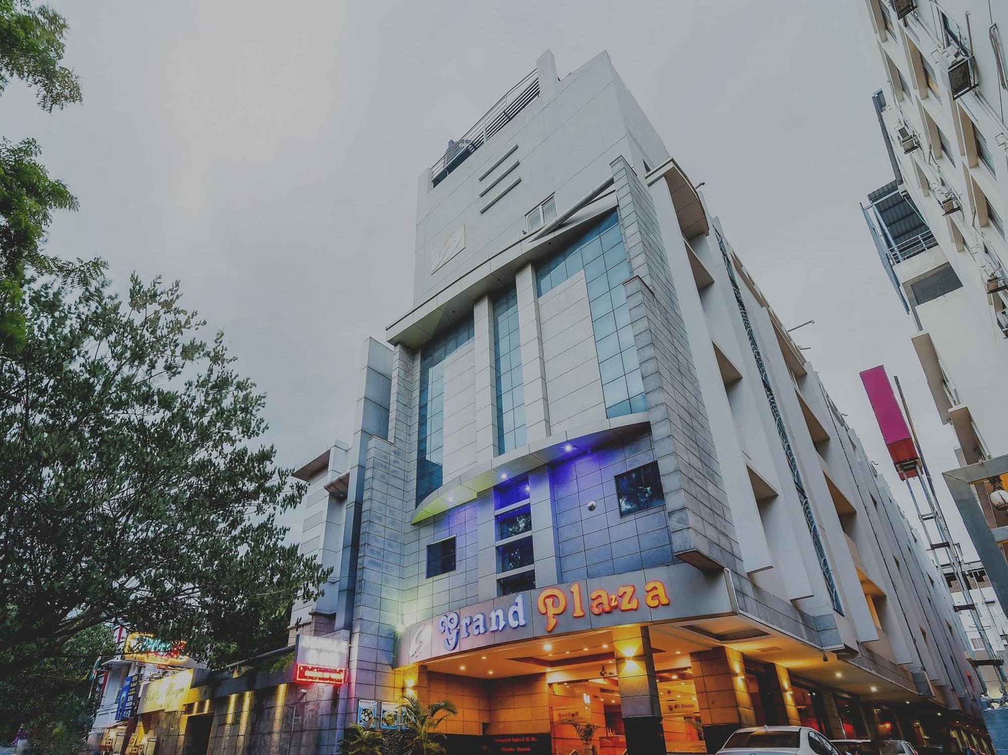 Super Capital O Grand Plaza Hotel Kojambuttúr Kültér fotó